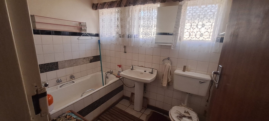 4 Bedroom Property for Sale in Morewag Free State